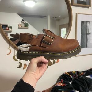 WOMENS SIZE 7 DOC MARTEN JORGES! Lightly worn, few scuffs.